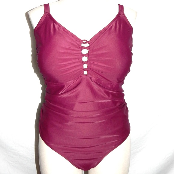 Ava & Viv Other - 26W 4X New Ava & Viv One Piece Padded Swimsuit